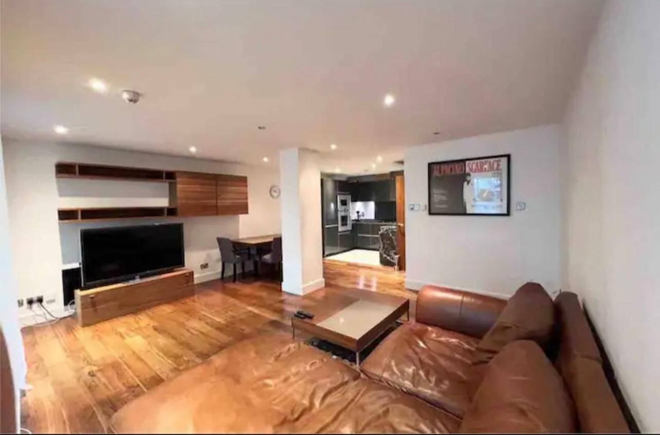 Luxury Apartment Riverside London Bagian luar foto